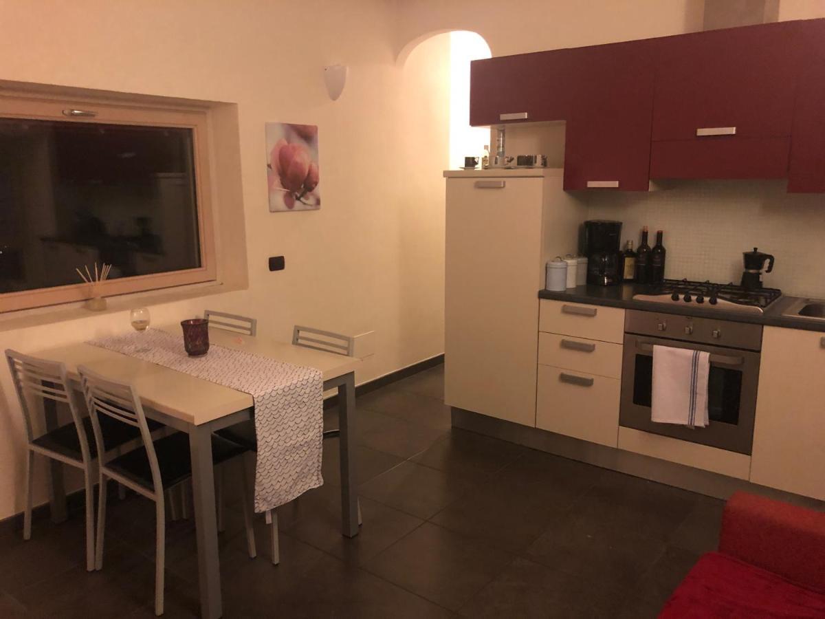 Ficarra Apartments Mezzegra Luaran gambar